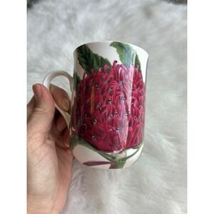 Maxwell Williams The Gardens Table Botanical Mug Waratah Floral Bone China 2007